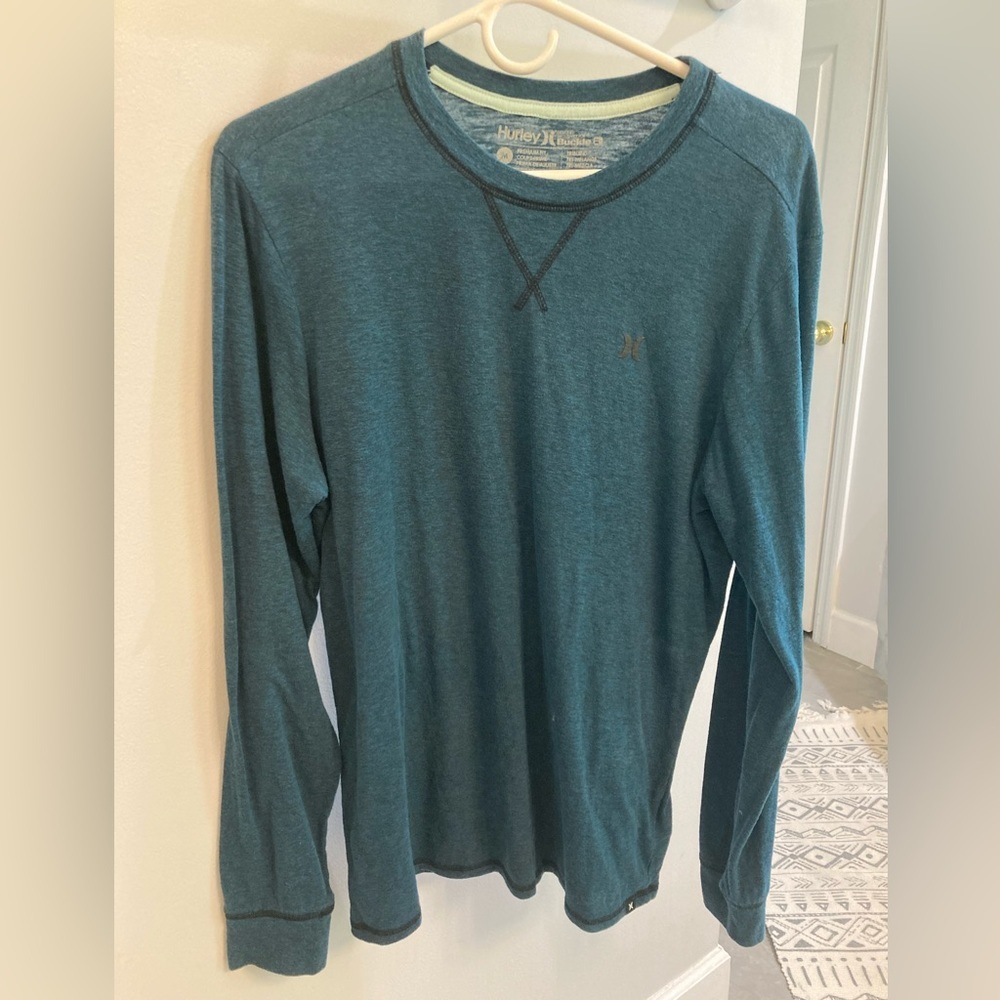 Hurley Long sleeved men’s shirt size medium